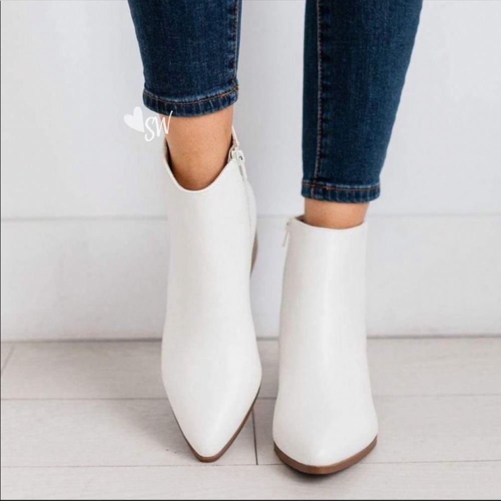 LAST 3✨ white ankle booties wood heel boots - Picture 3 of 6